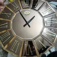 ساعت نو سالم