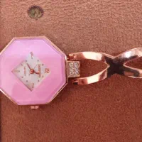 ساعت زنانه‌ای