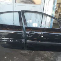دربهای ۲۰۶ مشکی رنگ شده سمت شاگرد