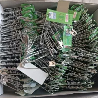 سنجاق قفلی طلایی و نقره ای