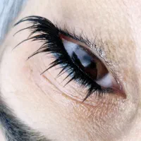 چند مدل مژه و ناخن