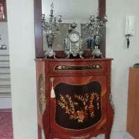 ساعت وشمعدان برنجی اینه وکنسول معرق زعفرانی|بوفه، ویترین، کنسول|مشهد, تربیت (صدف)|دیوار