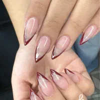 استخدام ناخنکار و‌طراح ناخن به صورت اجاره|استخدام درمانی، زیبایی، بهداشتی|تهران, پونک|دیوار