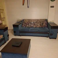 مبل ۶ نفره با ۳ عدد عسلی کشودار و میر جلوی مبل