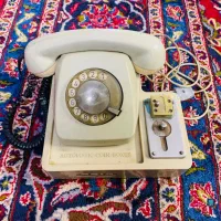 تلفن سکه ای عتیقه
