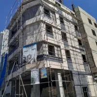 کارهای مربوط به سنگ کاری انجام می‌شود