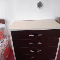تخت و دراور و میز