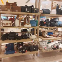 استخدام فروشنده حرفه ای خانم واقا