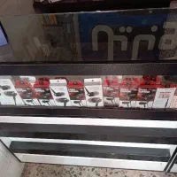 ویترین در حد نو ،میز چوبی و فلزی،تابلو تعمیر موبای