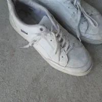 کتانی های شیک