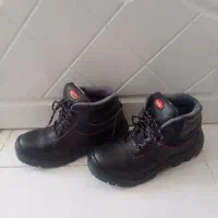 کفش ایمنی نو