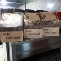 کارگر آقا ماهر و آشنا به فست فود
