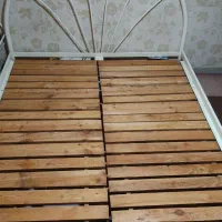 دآور ۶ کشو تمام چوب و تخت فرفورژه و تخته های کف|تخت و سرویس خواب|تهران, تهرانسر شرقی|دیوار