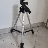 سه پایه حرفه ای دوربین عکاسی