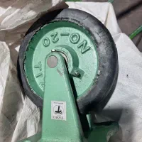 چرخ داربست متحرک گردان ترمزدار چدنی پلی اورتان ژله