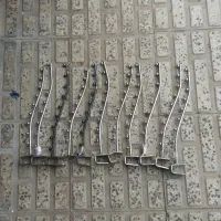 آویز لباس