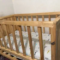 تخت خواب  چوبی کودک|تخت و صندلی بچه|یاسوج, |دیوار
