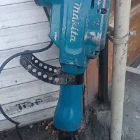 هلتی ماکیتا اصل ژاپن مدل قدیم 15 کیلوی به شرط|ابزارآلات|سنندج, |دیوار