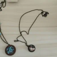 تعدادی گردنبند و رو مانتویی شیک زنانه