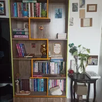 کتابخانه کمد دار