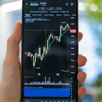 آموزش ترید،ارز دیجیتال و فارکس تنها با یک گوشی