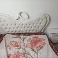 تخت خواب دو نفره در حد نو تشک طبی
