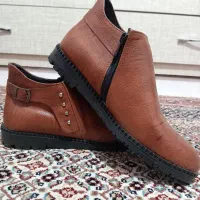 کفش نیم بوت زنانه چرم سایز ۴۰ رنگ عسلی