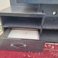 میز تلویزیون سالم معاوضه با صندلی مدیریتی یا راحتی|میز تلویزیون|سنگر, |دیوار