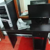 کامپیوتر به همراه میز و کیس و کیبورد|رایانه رومیزی|آمل, |دیوار