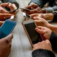 تو خونت با گوشی پول دربیار