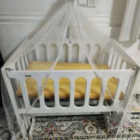 تخت وگهواره کودک