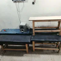 نیمکت و جعبه و میز