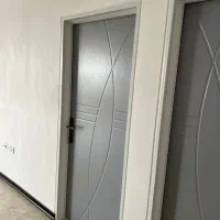 سه عدد درب اتاق و سرویس آکبند با دستگیره