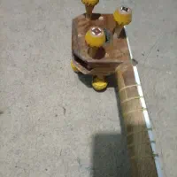 تار عتیقه|سازهای سنتی|شیراز, شهرک بزین|دیوار