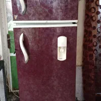 کمد سه تکه در کشویی سالم مبل 8نفره و یخچال سالم