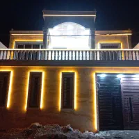 به کار گر ساده برای نما کاری نیازمندیم