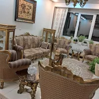 مبلمان۹ نفره و میز غذاخوری ۸نفری با ۲عدد ویترین ست|مبلمان خانگی و میز عسلی|تهران, کوی بیمه|دیوار