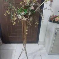 گلدان فرفوژه همراه تعدادی شاخه گل مصنوعی|صنایع دستی و سایر لوازم تزئینی|تهران, فردوس|دیوار