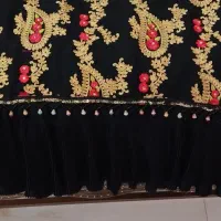 لباس محلی نو فقط سه بار پوشیده زیردوزی شده تمیز