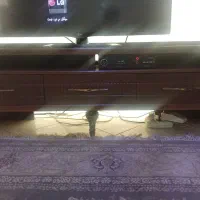 میز تلویزیون و جلو مبلی