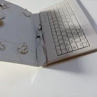 کیف نبلت کیبوردار سفید