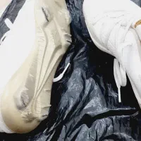 فروش چند جفت کفش فوتبال روی چمن مارک دار اصل|تجهیزات ورزشی|مریوان, |دیوار