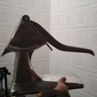 آب انار گیر دستی