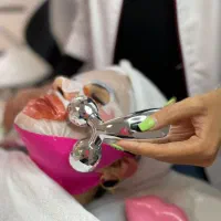 آموزش و ارائه ی انواع خدمات پوست و مو، فیشال