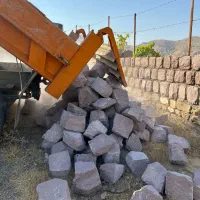 حمل سنگ پی و مالون بادامی مخلوط زنبیل آجر شن شسته