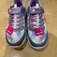 کفش Skechers
