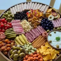 سینی مزه  فینگرفود پذیرایی شیک برای مهمانی و مراسم