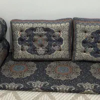 کناره و پشتی