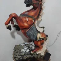 مجسمه اسب|مجسمه، تندیس، ماکت|رباط‌کریم, رباط‌کریم|دیوار