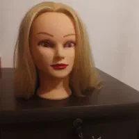 فروش کله مانکن و تعدادی موی طبیعی|آرایشگاه و سالنهای زیبایی|شیراز, غدیر شمالی|دیوار